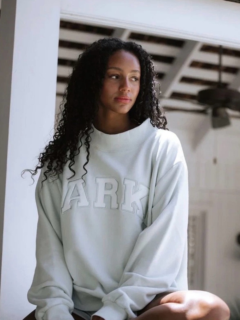PARKE Embroidered Mockneck Sweatshirt Cream